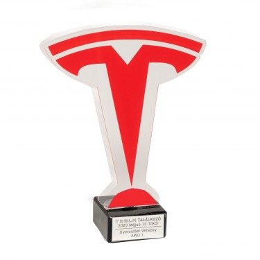Premium acrylic award with marble base (max. size 12.5x37 cm)