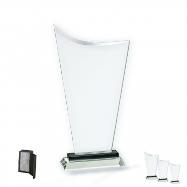 Crystal trophy Blair in gift box