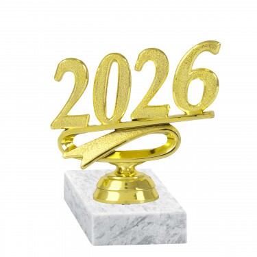 2026 figure márvány talpon